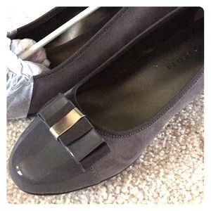 Karen Scott Darragh Grey shoes. Size 10